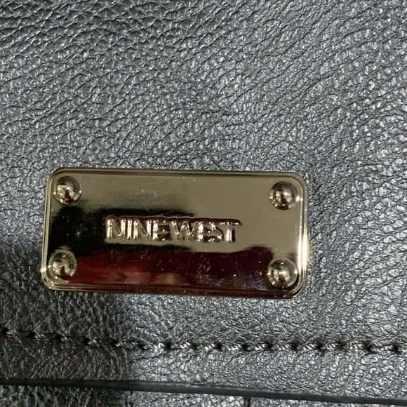 NWT Nine West cross body bag - Picture 2 of 4
